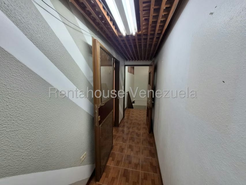 Comercial (Local Comercial) en Alquiler en Los Colorados, Carabobo - 11