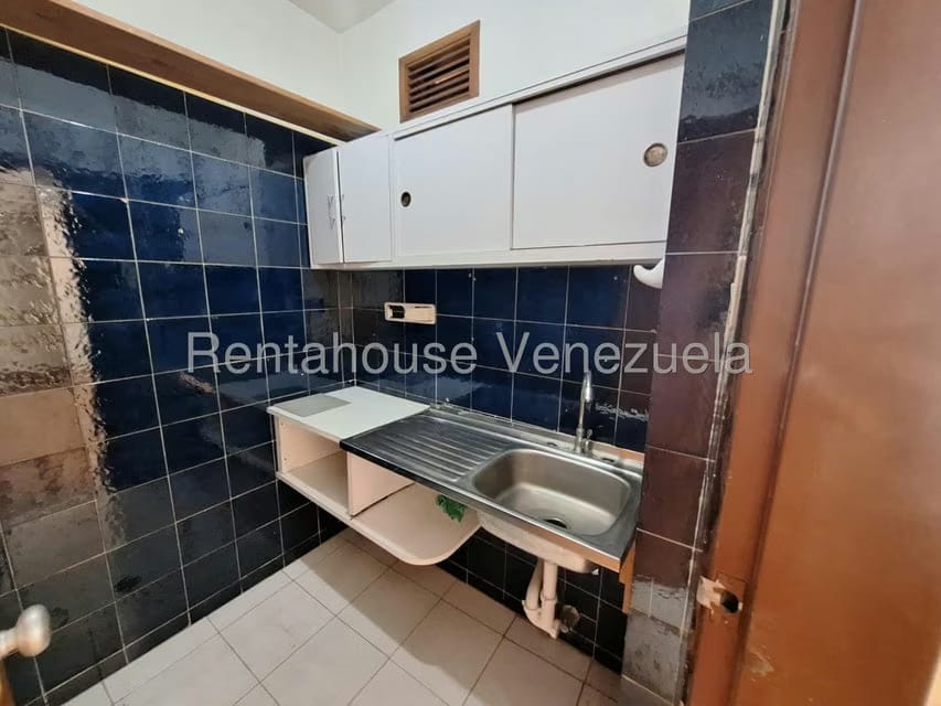 Comercial (Local Comercial) en Alquiler en Los Colorados, Carabobo - 18