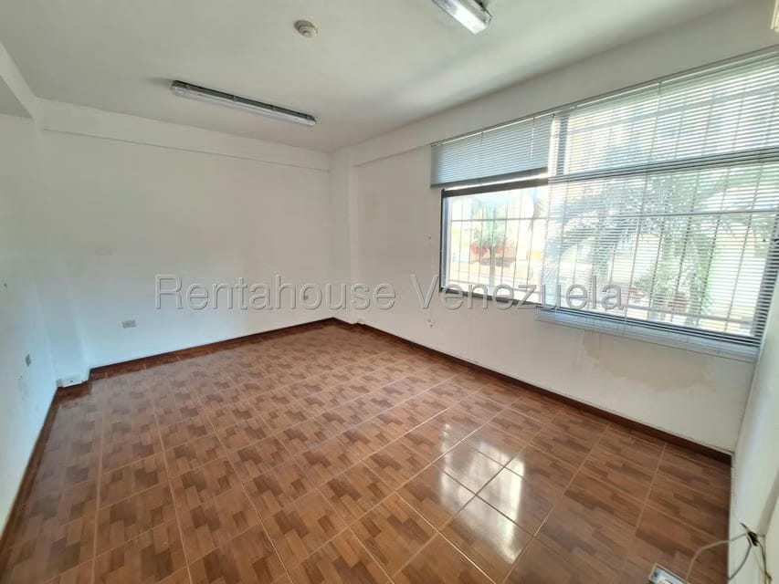 Comercial (Local Comercial) en Alquiler en Los Colorados, Carabobo - 27