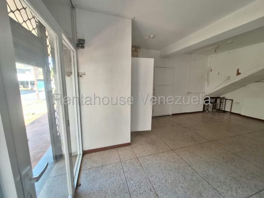 Comercial (Local Comercial) en Alquiler en Los Colorados, Carabobo - 9