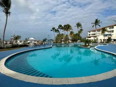 Apartamento equipado y amoblado, en la Marina Internacional Bahia Redonda