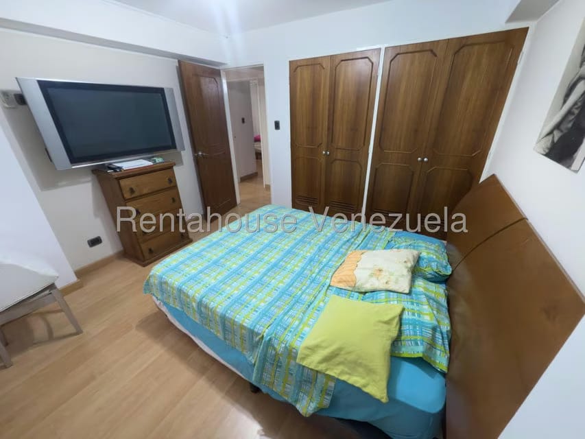 Apartamento (1 Nivel) en Venta en Las Esmeraldas, Distrito Metropolitano - 13