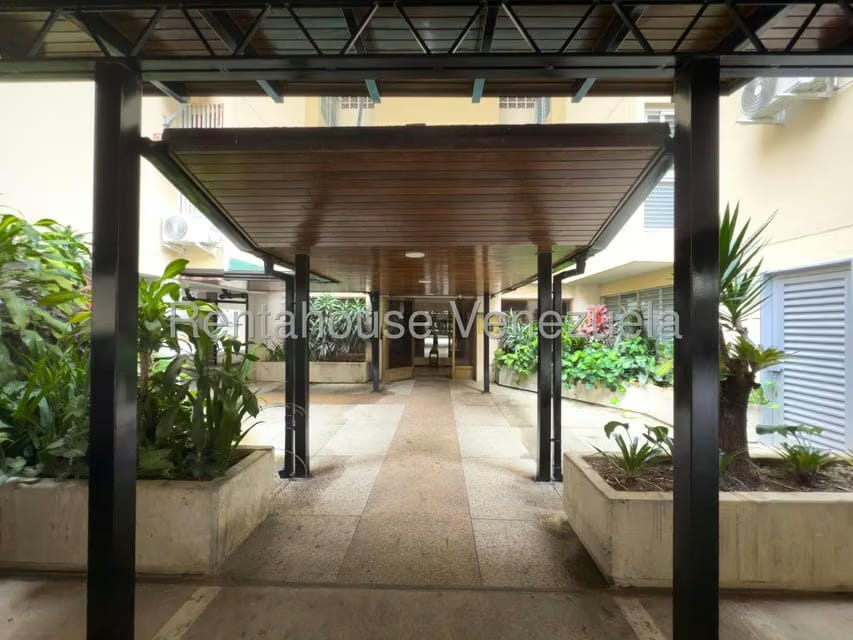 Apartamento (1 Nivel) en Venta en Las Esmeraldas, Distrito Metropolitano - 15