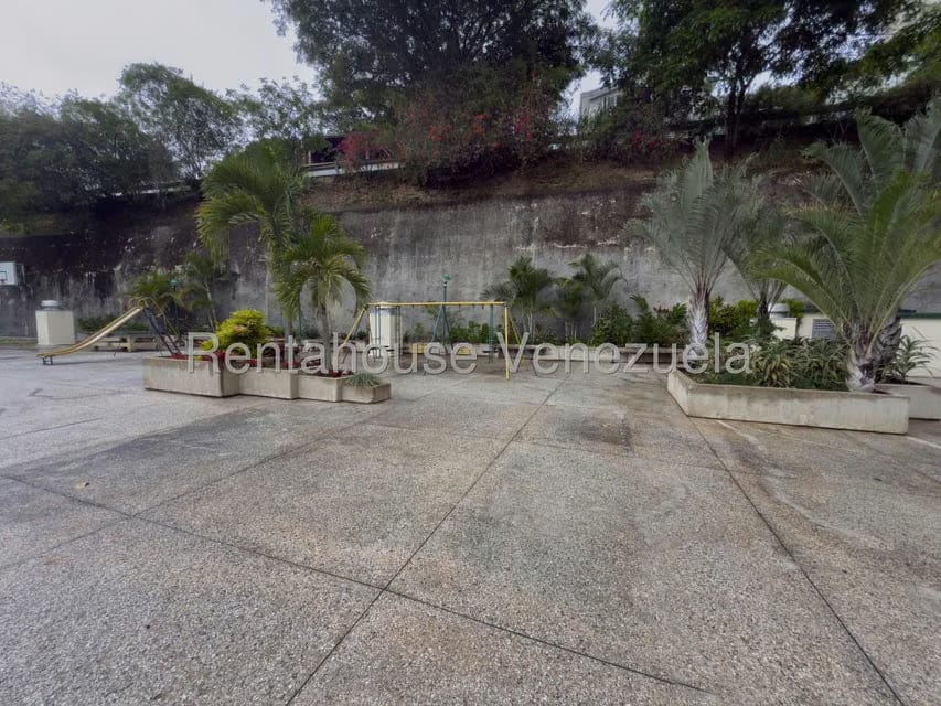 Apartamento (1 Nivel) en Venta en Las Esmeraldas, Distrito Metropolitano - 17