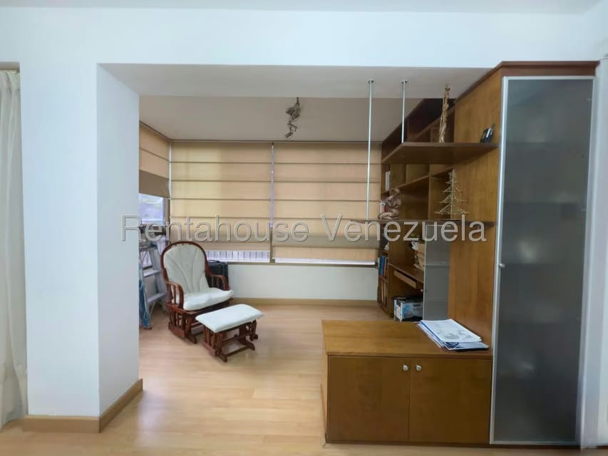 Apartamento (1 Nivel) en Venta en Las Esmeraldas, Distrito Metropolitano - 5
