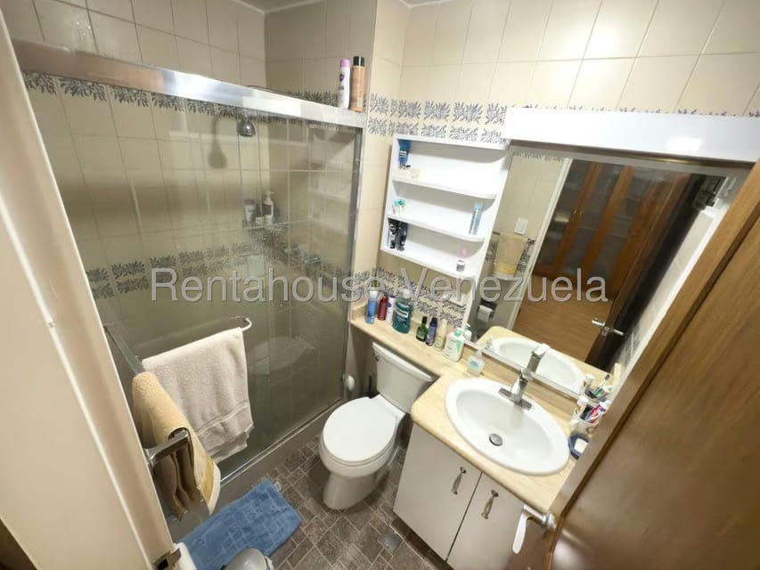 Apartamento (1 Nivel) en Venta en Las Esmeraldas, Distrito Metropolitano - 9