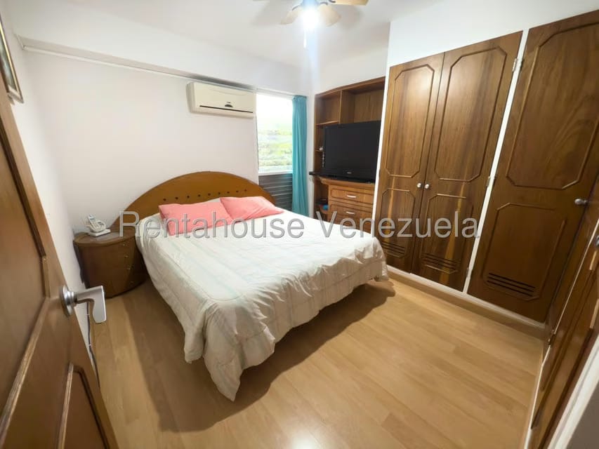 Apartamento (1 Nivel) en Venta en Las Esmeraldas, Distrito Metropolitano - 10