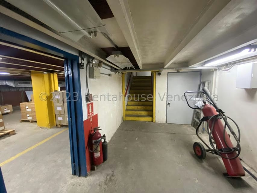 Comercial (Galpon - Deposito) en Venta en Boleita Norte, Distrito Metropolitano - 32