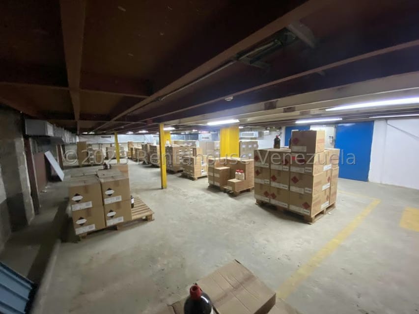 Comercial (Galpon - Deposito) en Venta en Boleita Norte, Distrito Metropolitano - 34