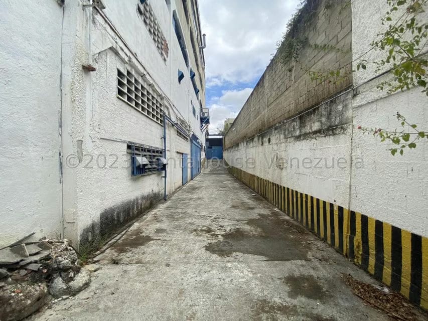 Comercial (Galpon - Deposito) en Venta en Boleita Norte, Distrito Metropolitano - 44