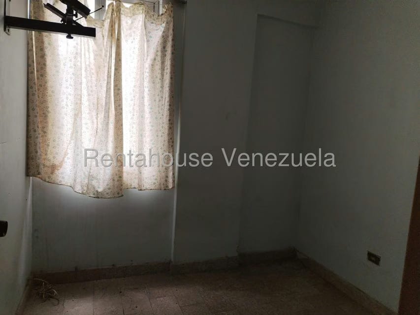 Apartamento (1 Nivel) en Venta en Prebo I, Carabobo - 12