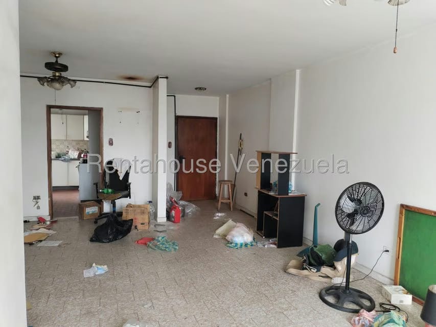 Apartamento (1 Nivel) en Venta en Prebo I, Carabobo - 3