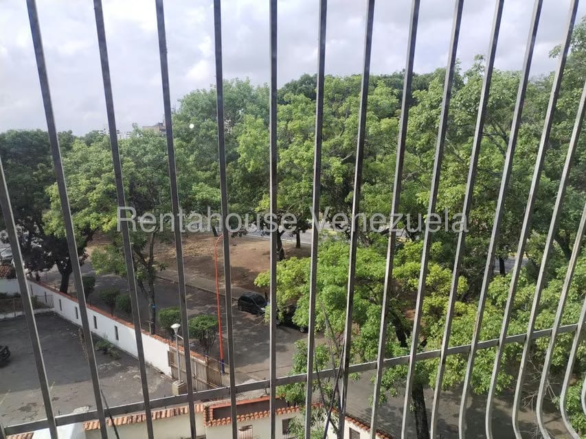 Apartamento (1 Nivel) en Venta en Prebo I, Carabobo - 4