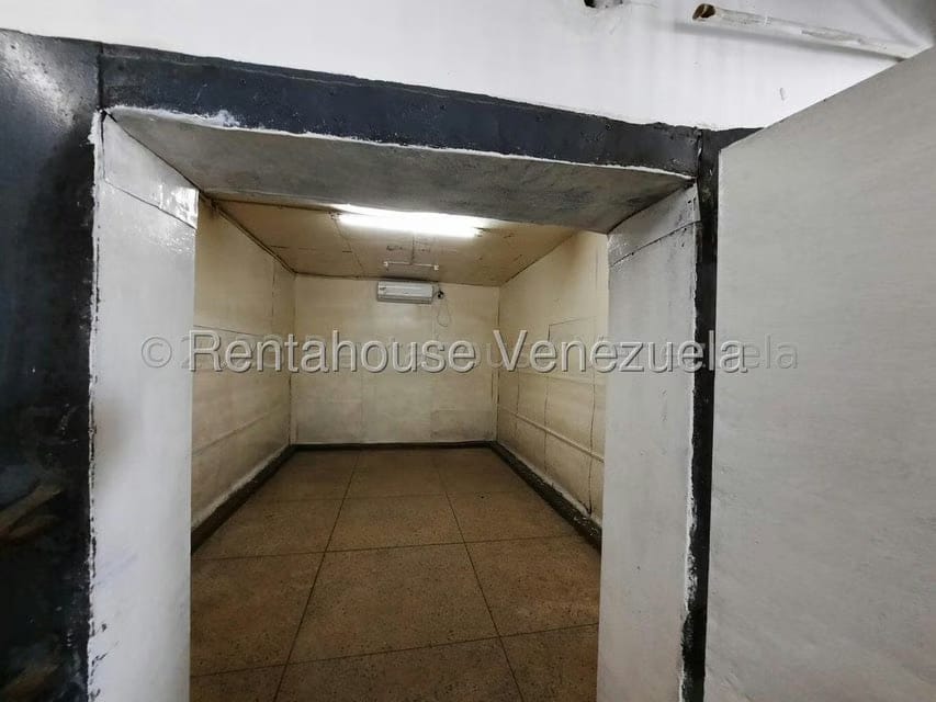 Comercial (Galpon - Deposito) en Alquiler en Avenida Milagro Norte, Zulia - 14