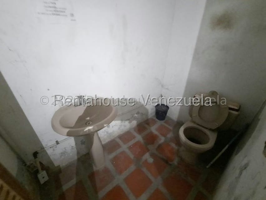 Comercial (Galpon - Deposito) en Alquiler en Avenida Milagro Norte, Zulia - 15