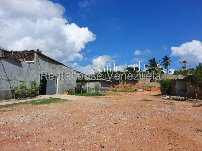 Comercial (Galpon - Deposito) en Alquiler en Avenida Milagro Norte, Zulia - 8