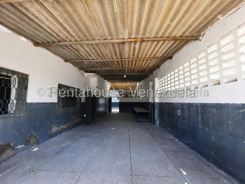 Comercial (Galpon - Deposito) en Alquiler en Avenida Milagro Norte, Zulia - 9