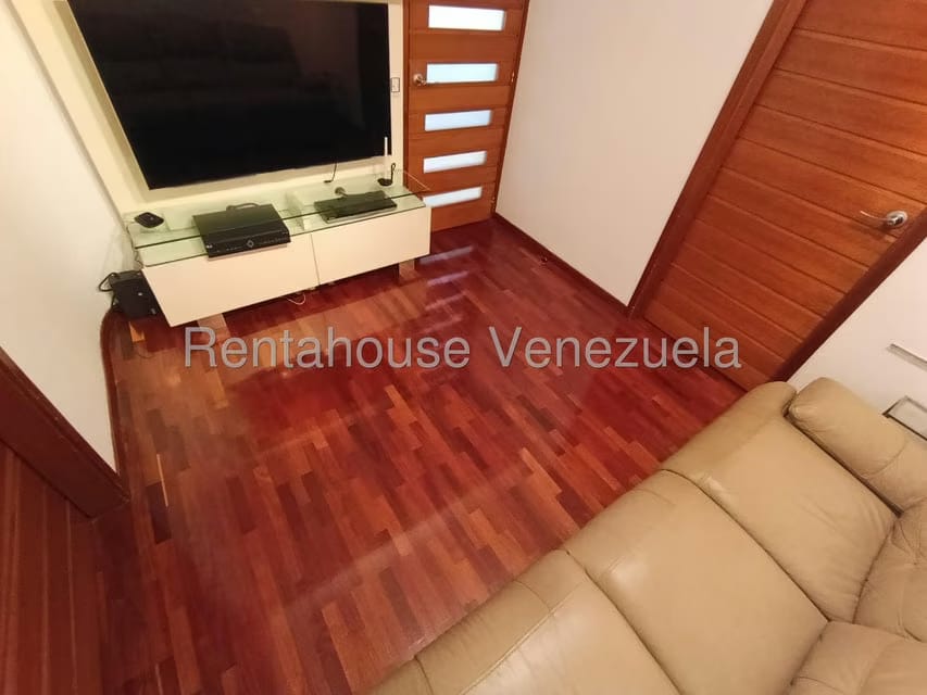 Apartamento (1 Nivel) en Venta en La Tahona, Distrito Metropolitano - 14
