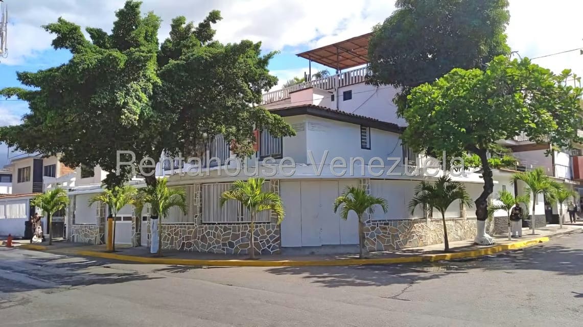 Casa (Duplex) en Venta en La Atlantida, Vargas