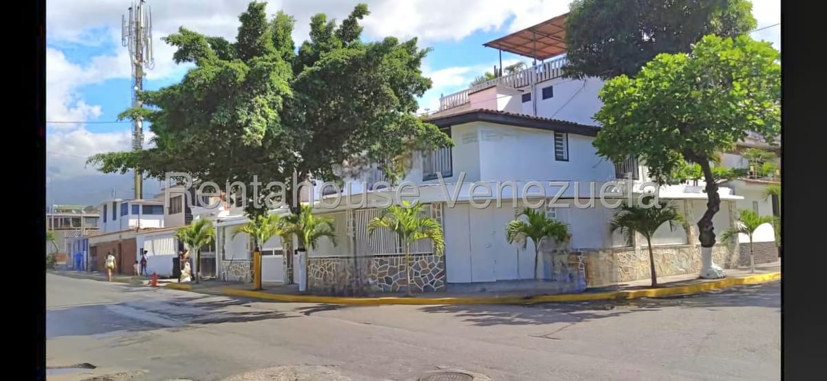 Casa (Duplex) en Venta en La Atlantida, Vargas - 15