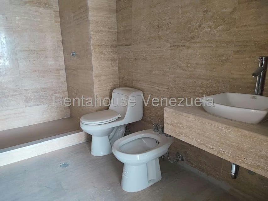 Apartamento (1 Nivel) en Venta en Las Mercedes, Distrito Metropolitano - 32