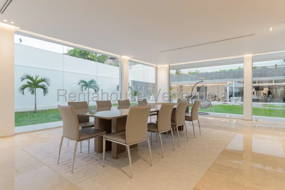 Casa (Duplex) en Venta en Prados del Este, Distrito Metropolitano - 34