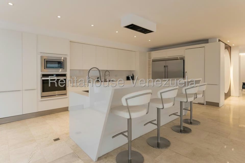 Casa (Duplex) en Venta en Prados del Este, Distrito Metropolitano - 39