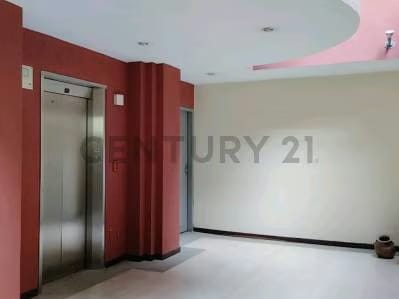 Apartamento en alquiler en Urbanizacion Miranda, duplex de 224m2 AH - 4