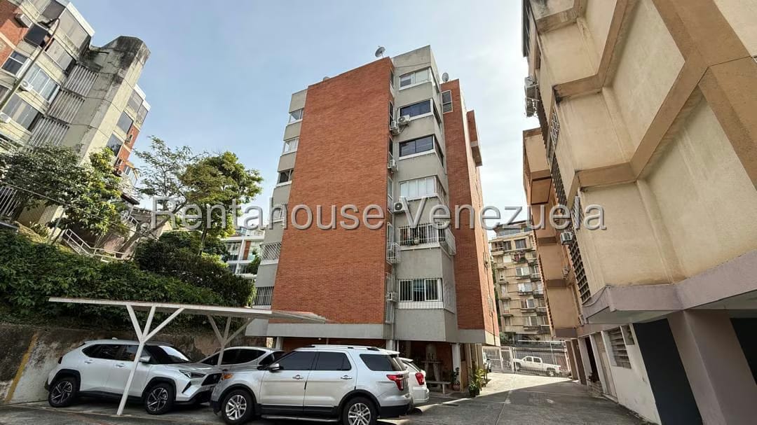 Apartamento (1 Nivel) en Alquiler en Lomas de Las Mercedes, Distrito Metropolitano