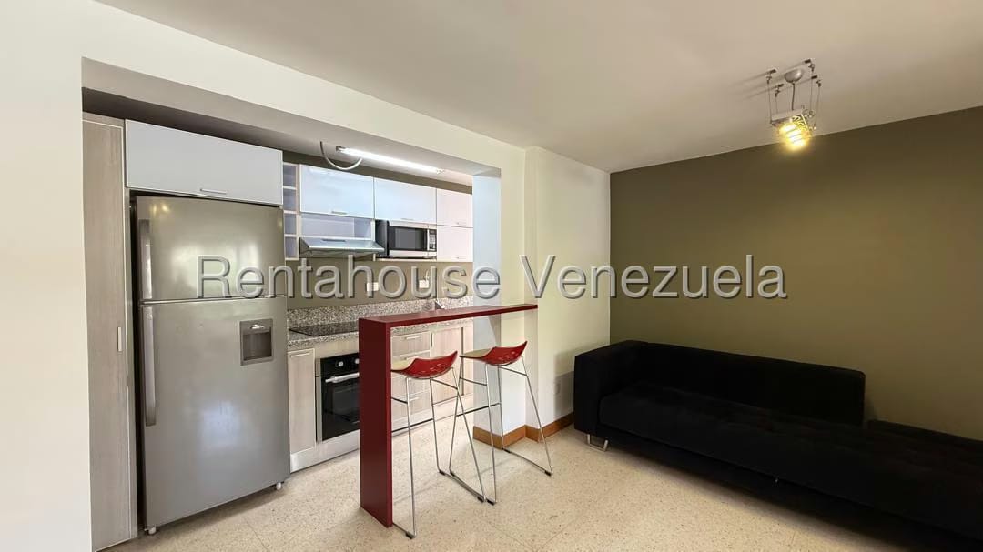 Apartamento (1 Nivel) en Alquiler en Lomas de Las Mercedes, Distrito Metropolitano - 2