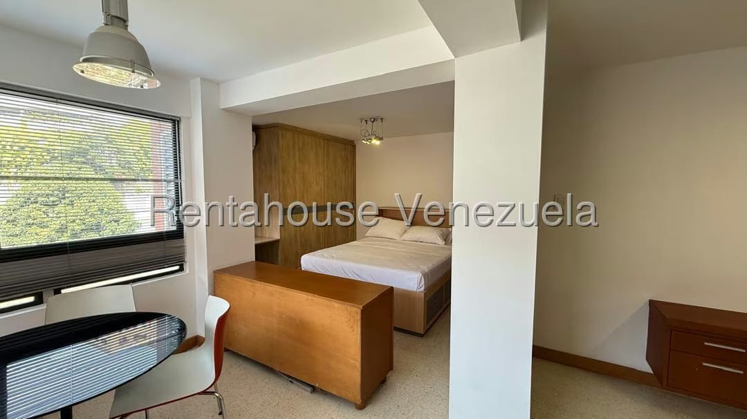 Apartamento (1 Nivel) en Alquiler en Lomas de Las Mercedes, Distrito Metropolitano - 7