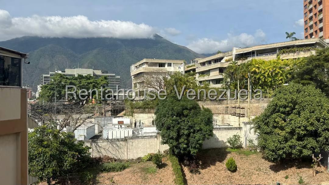 Apartamento (1 Nivel) en Alquiler en Lomas de Las Mercedes, Distrito Metropolitano - 10
