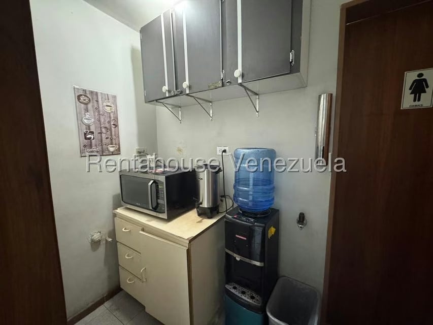 Comercial (Oficina) en Alquiler en La California Sur, Distrito Metropolitano - 19