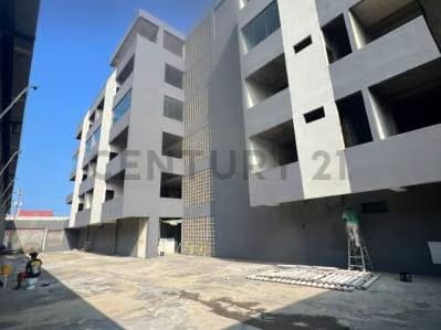 Centro Comercial Georgo en venta en en centro de Cumaná