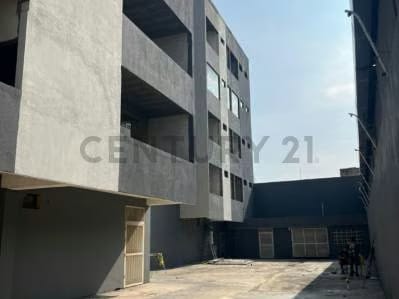 Centro Comercial Georgo en venta en en centro de Cumaná - 2