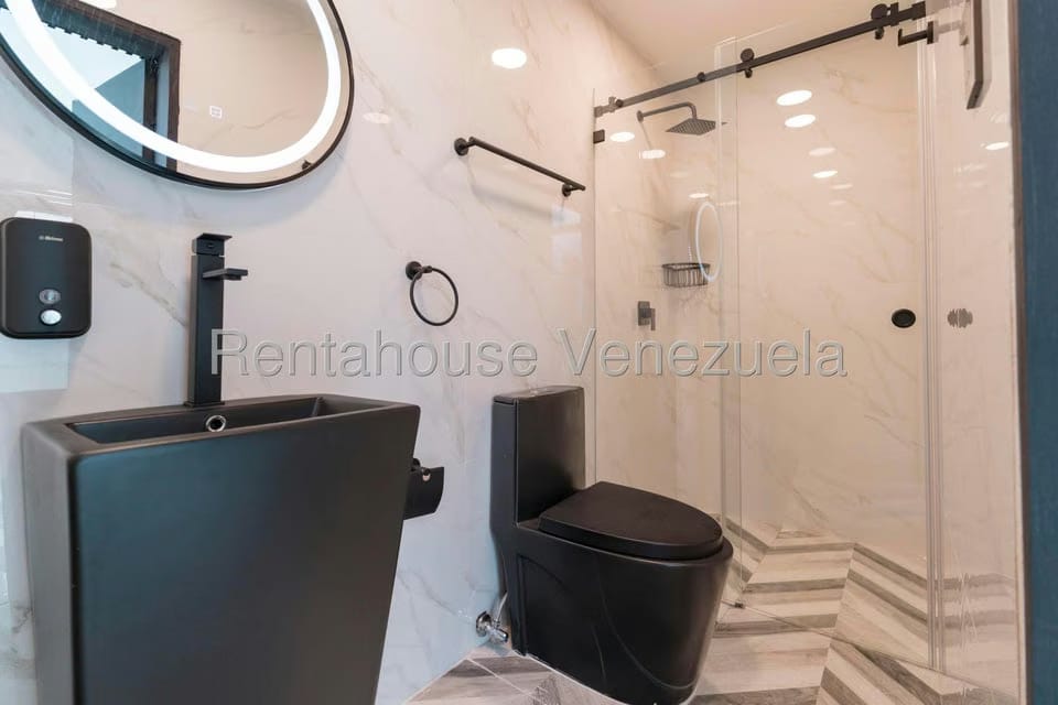 Comercial (Oficina) en Alquiler en Las Mercedes, Distrito Metropolitano - 12