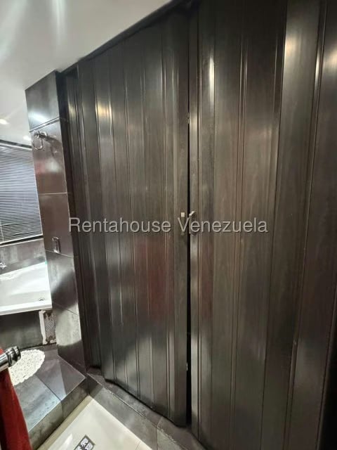 Apartamento (1 Nivel) en Venta en Parque Caiza, Distrito Metropolitano - 14
