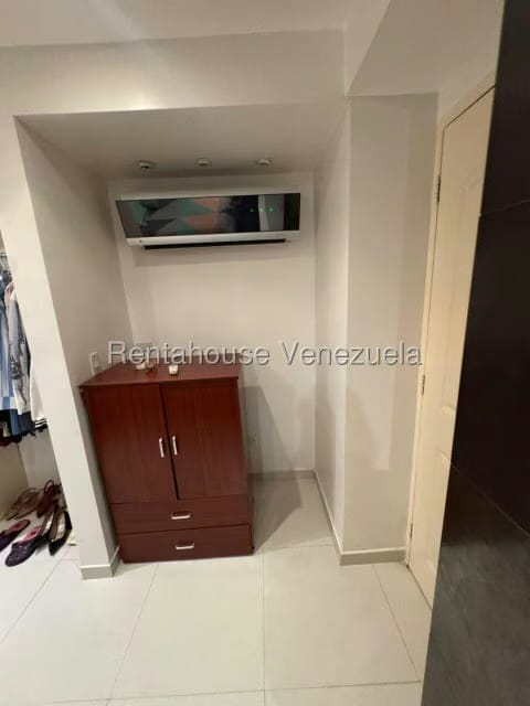 Apartamento (1 Nivel) en Venta en Parque Caiza, Distrito Metropolitano - 16