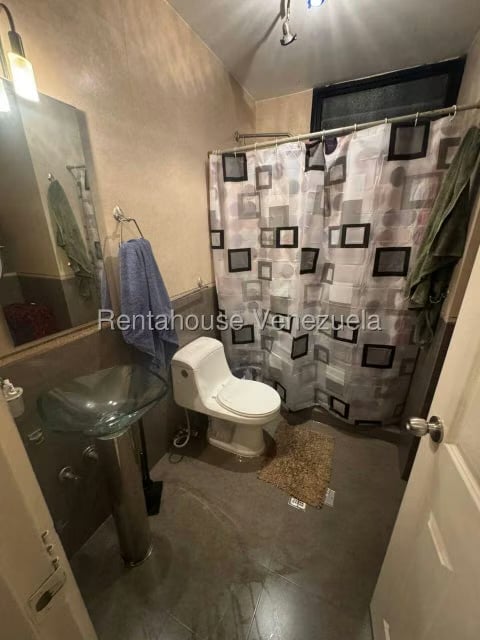 Apartamento (1 Nivel) en Venta en Parque Caiza, Distrito Metropolitano - 20