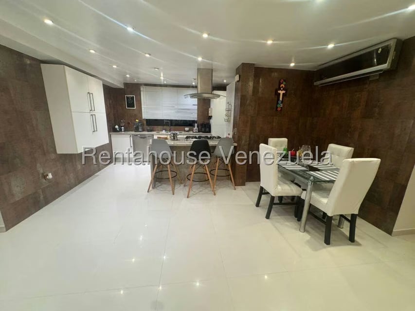 Apartamento (1 Nivel) en Venta en Parque Caiza, Distrito Metropolitano - 4