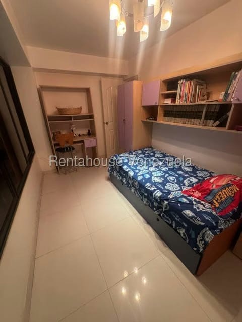 Apartamento (1 Nivel) en Venta en Parque Caiza, Distrito Metropolitano - 7