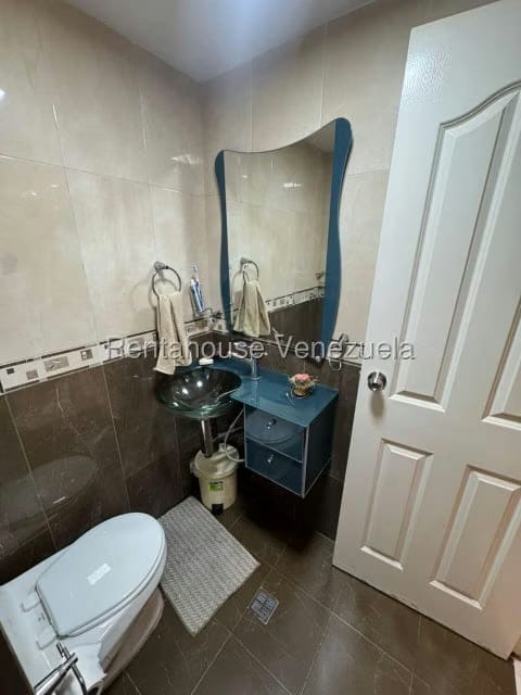 Apartamento (1 Nivel) en Venta en Parque Caiza, Distrito Metropolitano - 8