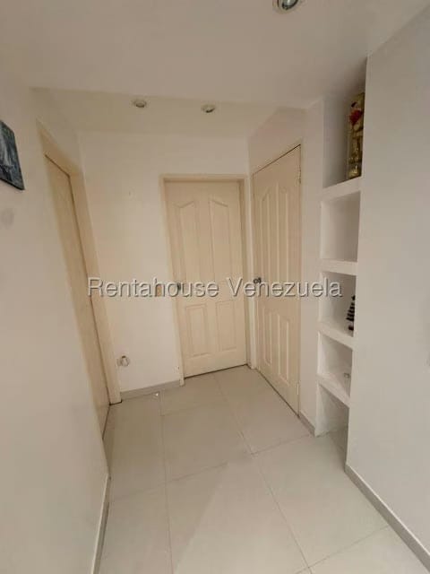 Apartamento (1 Nivel) en Venta en Parque Caiza, Distrito Metropolitano - 10
