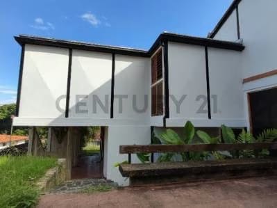 Casa Prados del Este - 3