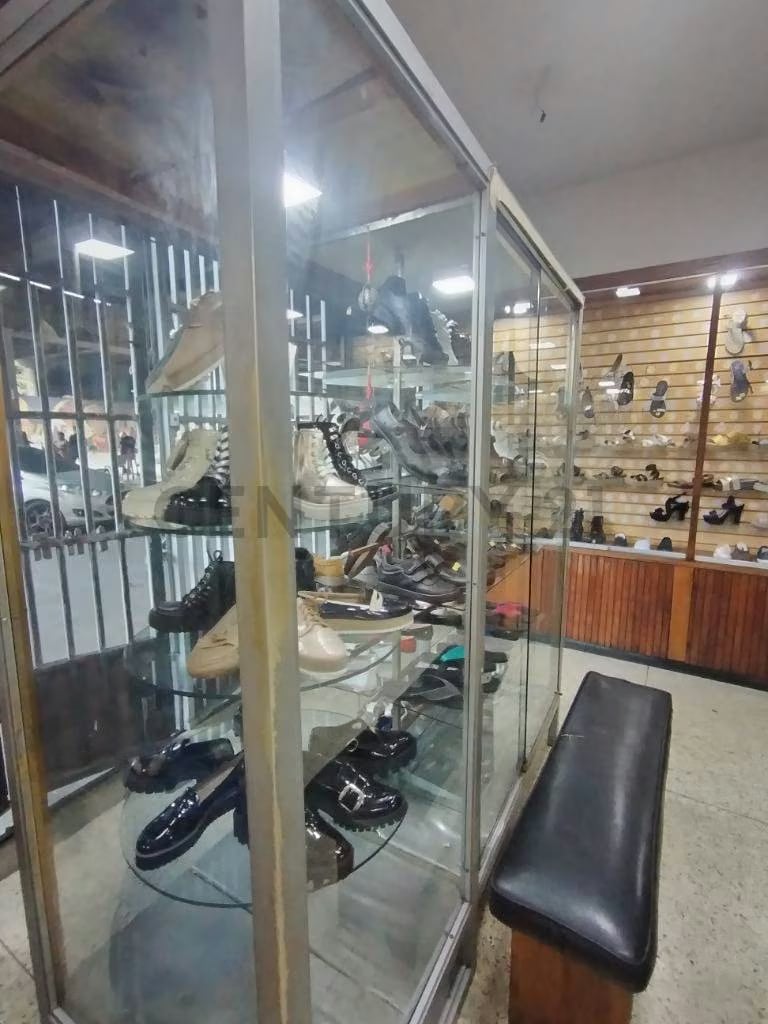 VENTA LOCAL A PIE DE CALLE EN MERCADO MUNICIPAL DE SAN MARTÍN , CARACAS. - 15