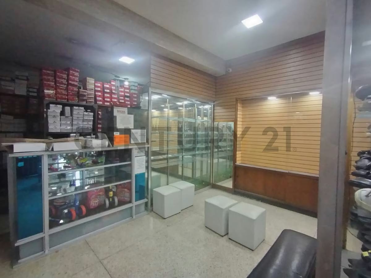 VENTA LOCAL A PIE DE CALLE EN MERCADO MUNICIPAL DE SAN MARTÍN , CARACAS. - 5