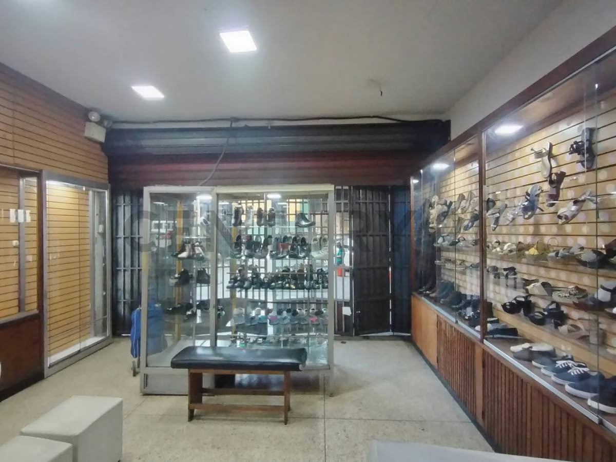 VENTA LOCAL A PIE DE CALLE EN MERCADO MUNICIPAL DE SAN MARTÍN , CARACAS. - 7