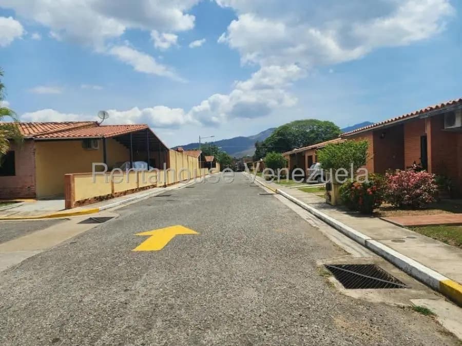 Casa en Venta en Sabana del.medio San Diego Carabobo San Diego