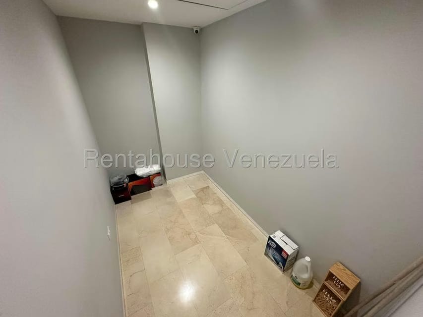 Comercial (Oficina) en Alquiler en Las Mercedes, Distrito Metropolitano - 25