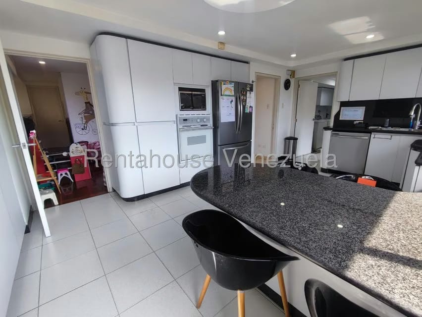 Apartamento (Duplex) en Venta en Los Samanes, Distrito Metropolitano - 28